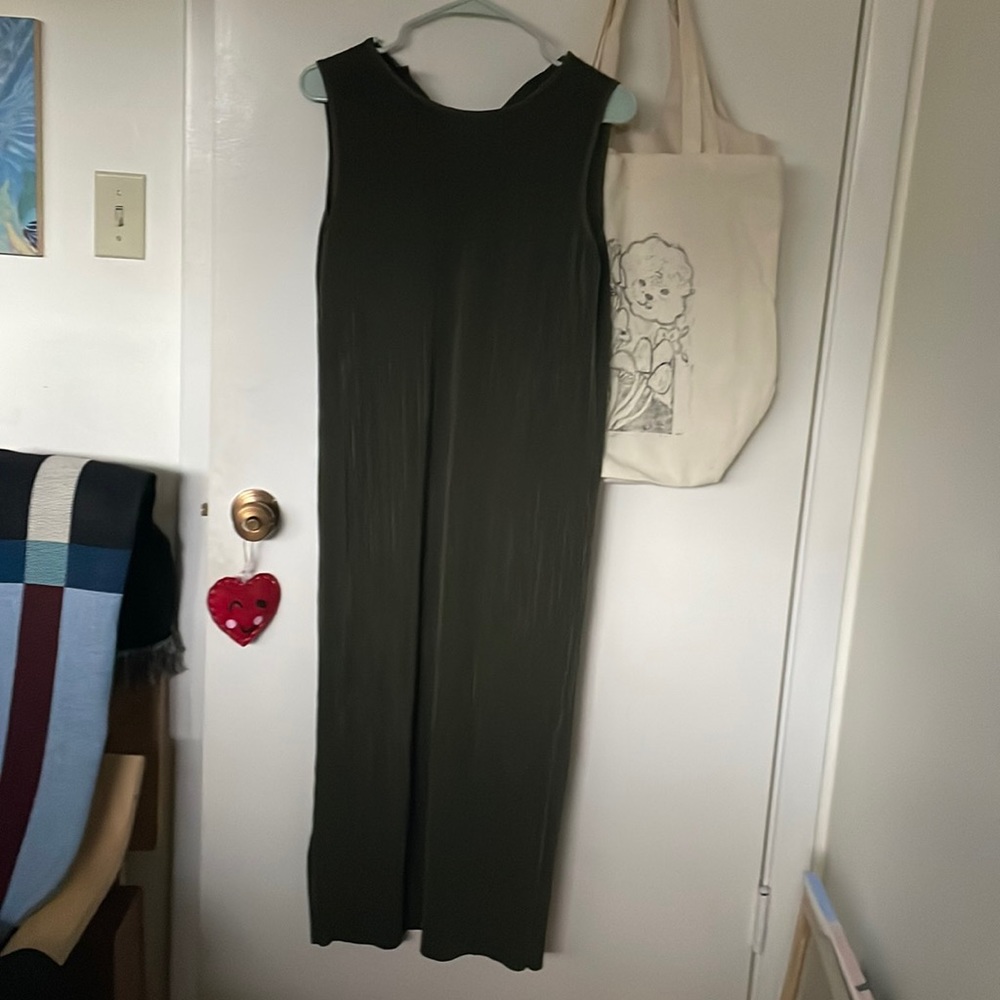 Olive Green pleated shift maxi dress